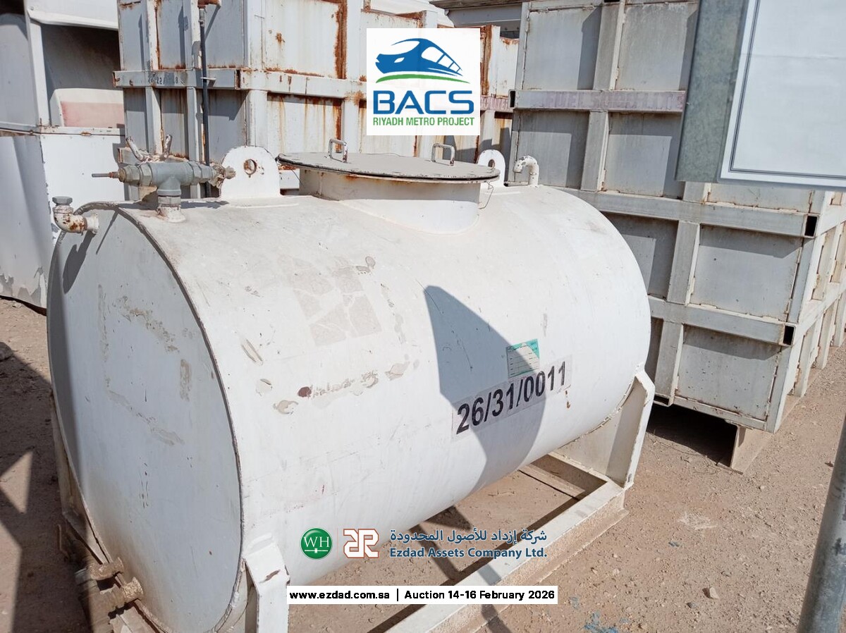 2,000 Liter Cylindrical Fuel Tank-45155913