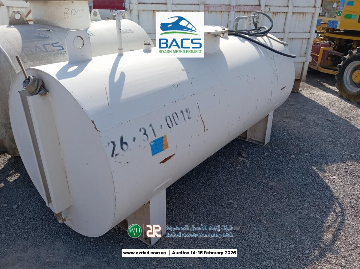 2,000 Liter Cylindrical Fuel Tank-45155916