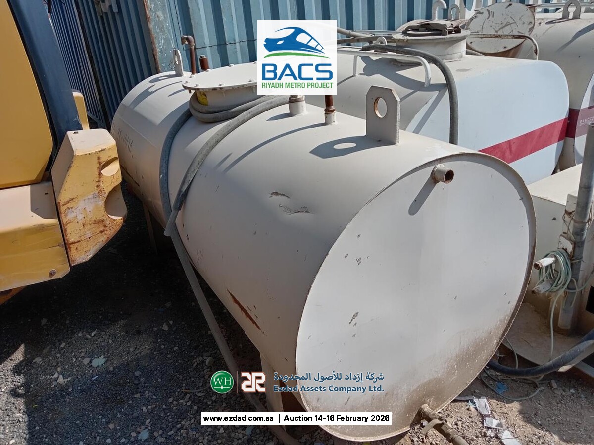 2,000 Liter Cylindrical Fuel Tank-45155932