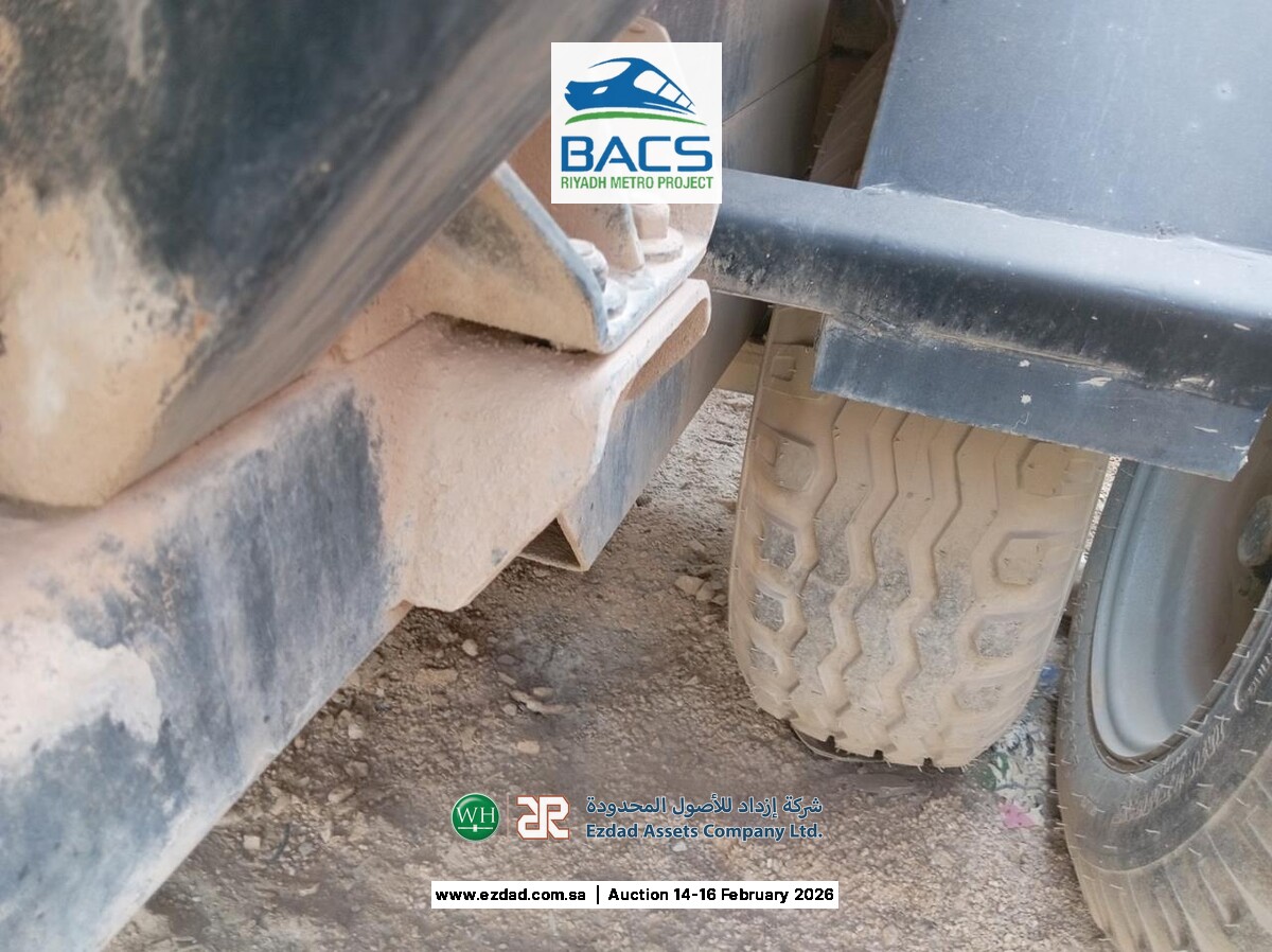 2,000 Liter Fuel Tanker Trailer-45155977