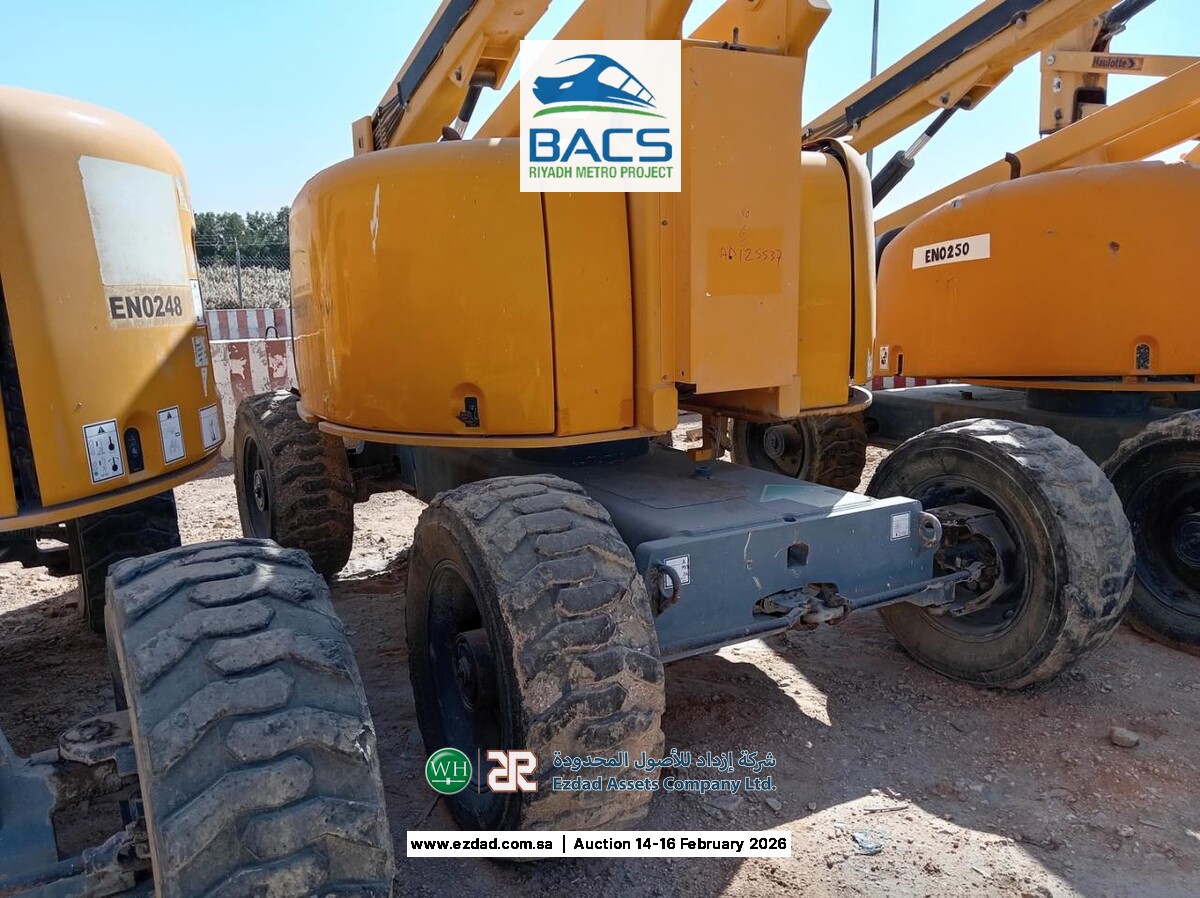 2014 Haulotte HA260PX Articulated Boom Lift-17975616