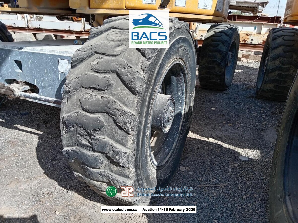 2015 هولوت HA260PX-45154194