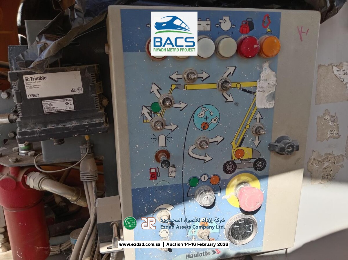 2015 هولوت HA260PX-45154202