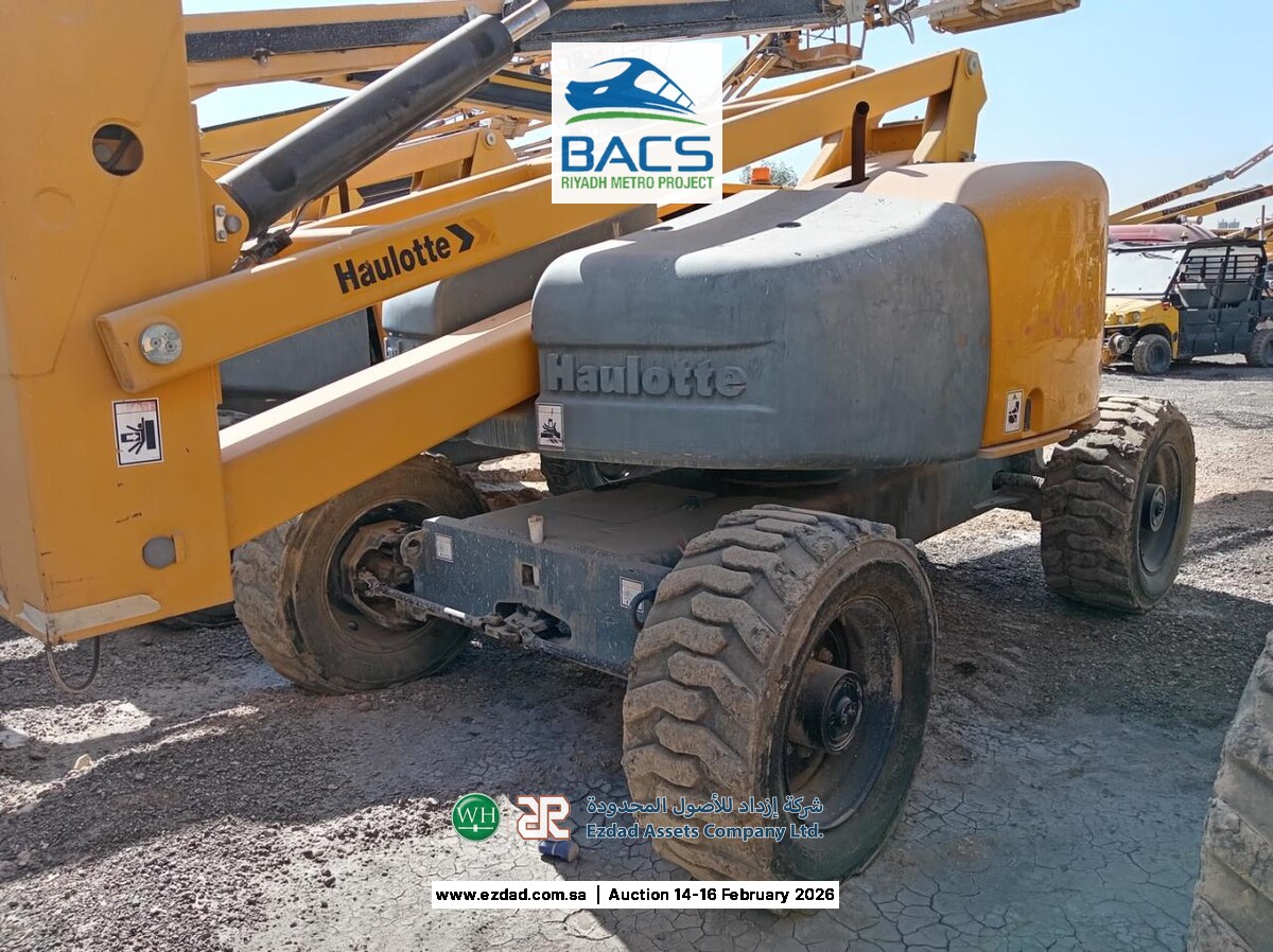 2015 Haulotte HA260PX Articulated Boom Lift-17975957