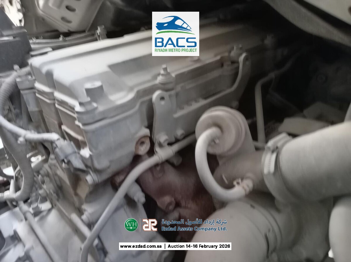 2013 Isuzu Reward NP 5 Ton Refrigerated Truck-45156411