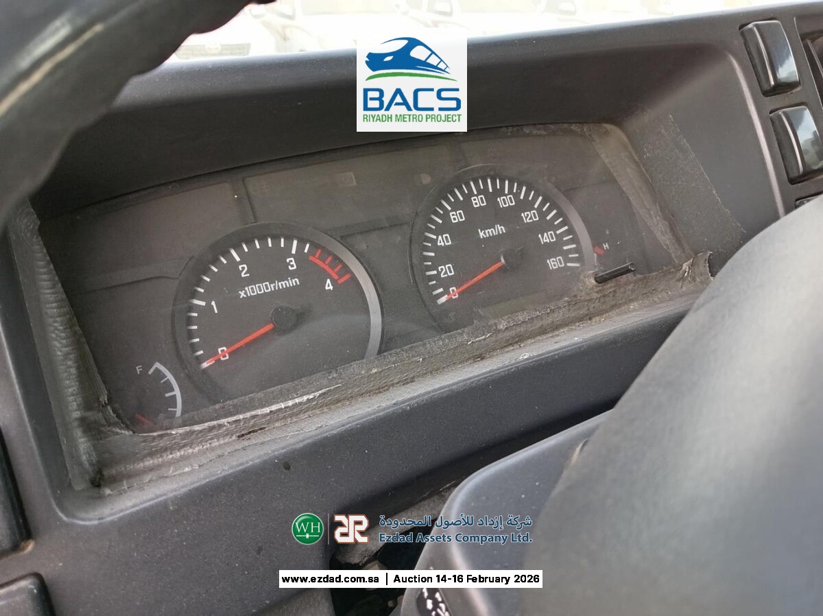 2013 Isuzu Reward NP 5 Ton Refrigerated Truck-45156417