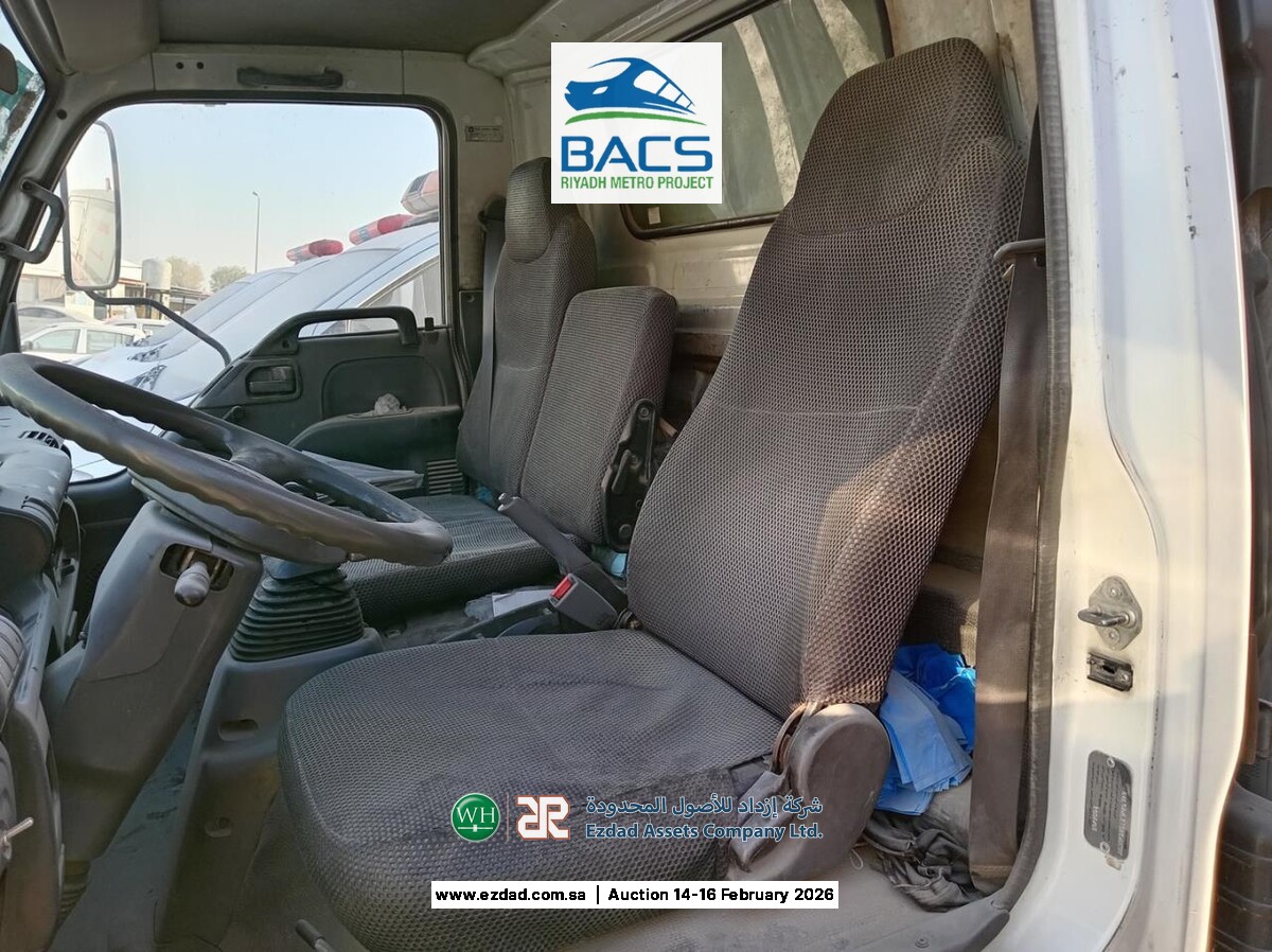 2008 Isuzu Reward NP 5 Ton Refrigerated Truck-45156455