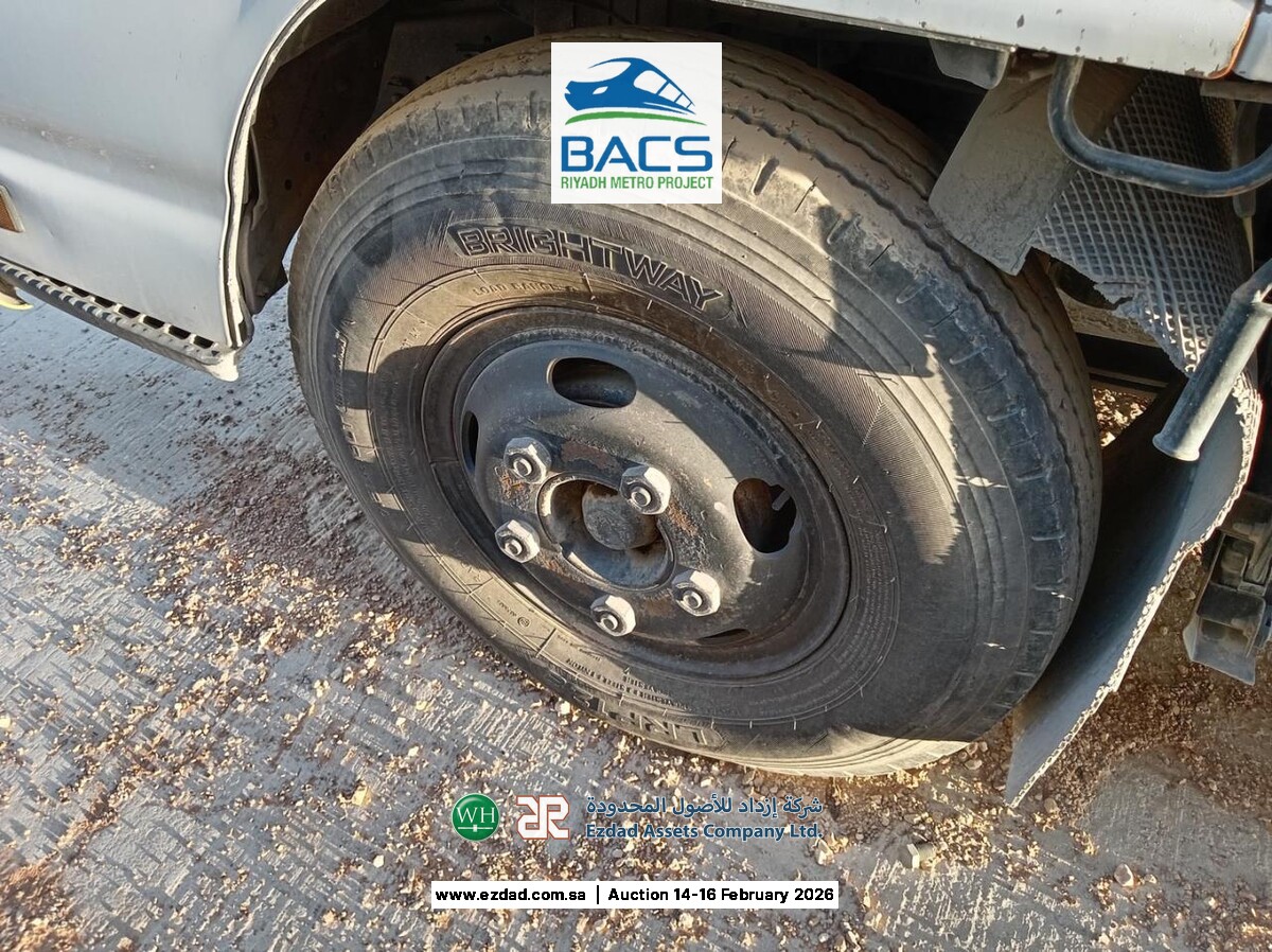 2008 Isuzu Reward NP 5 Ton Refrigerated Truck-45156433