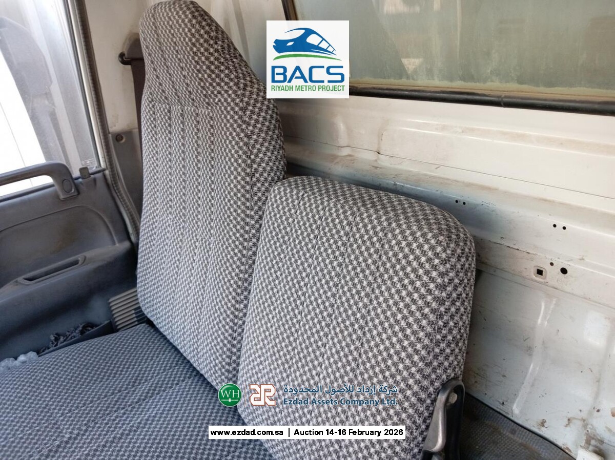 2008 Isuzu Reward NPR 5 Ton Refrigerated Truck-45156551