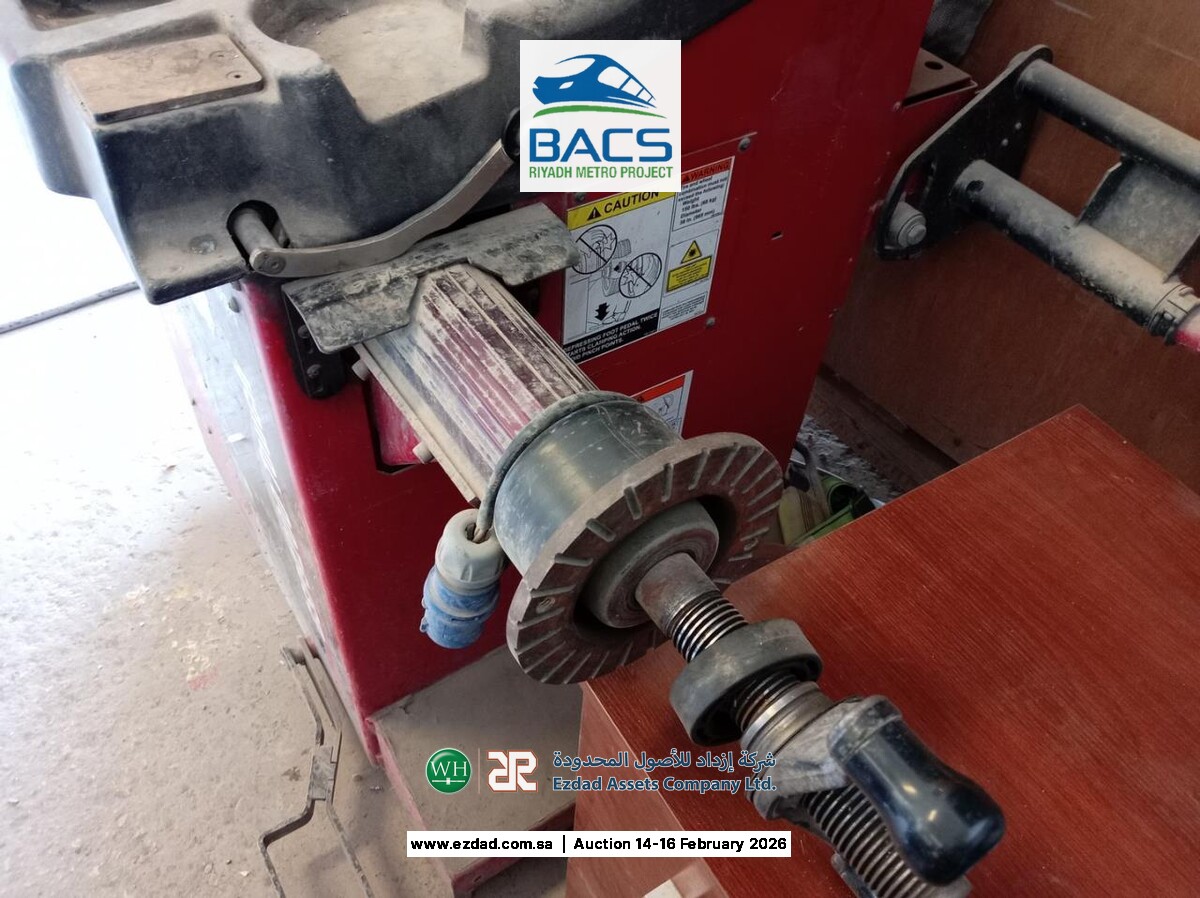 Hunter USA 28" Wheel Balancer-45156564