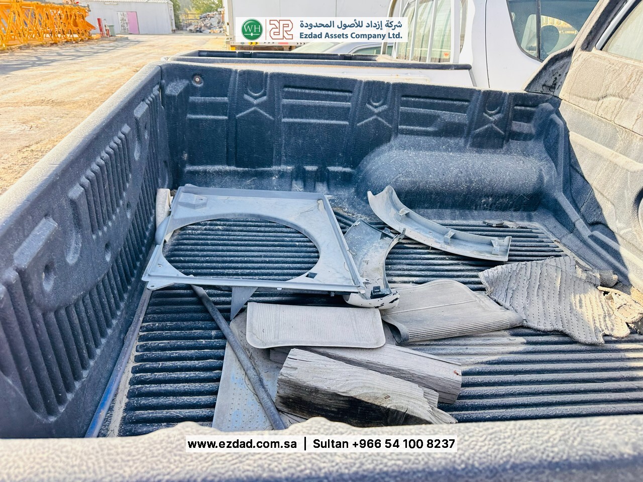 2013 Toyota Hilux-48753491