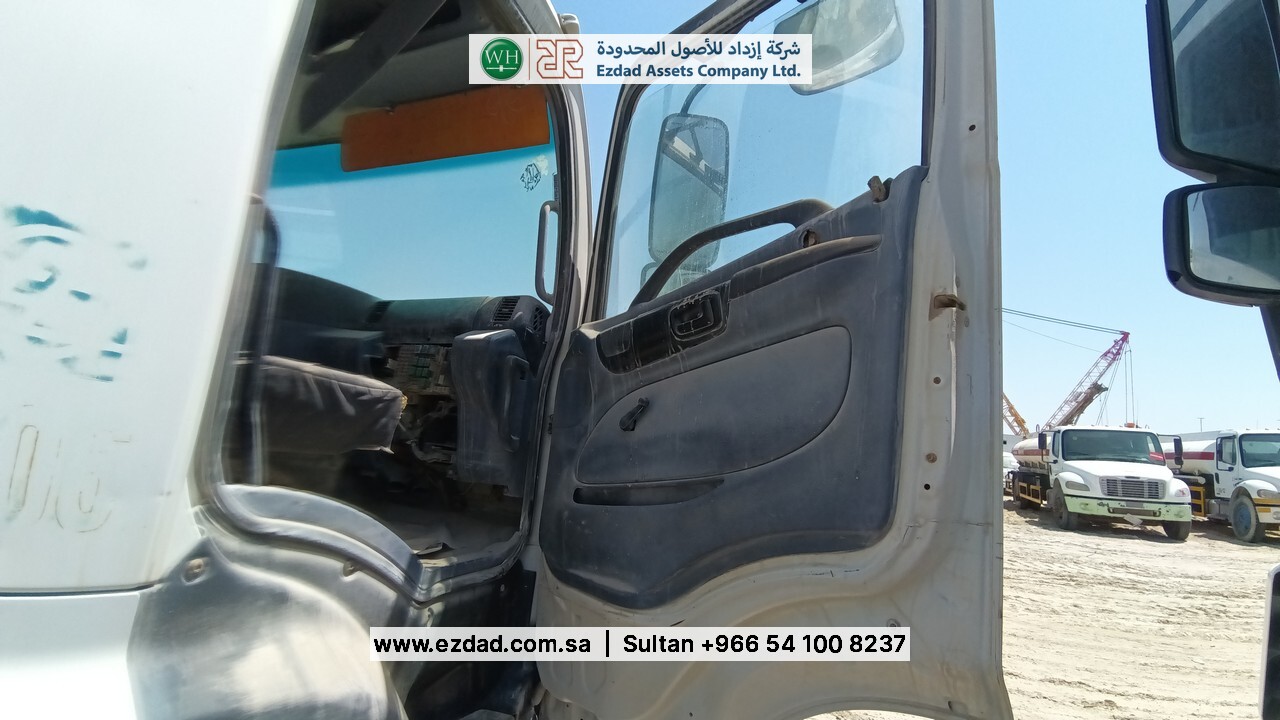 2009 Hino Series 700-48753899