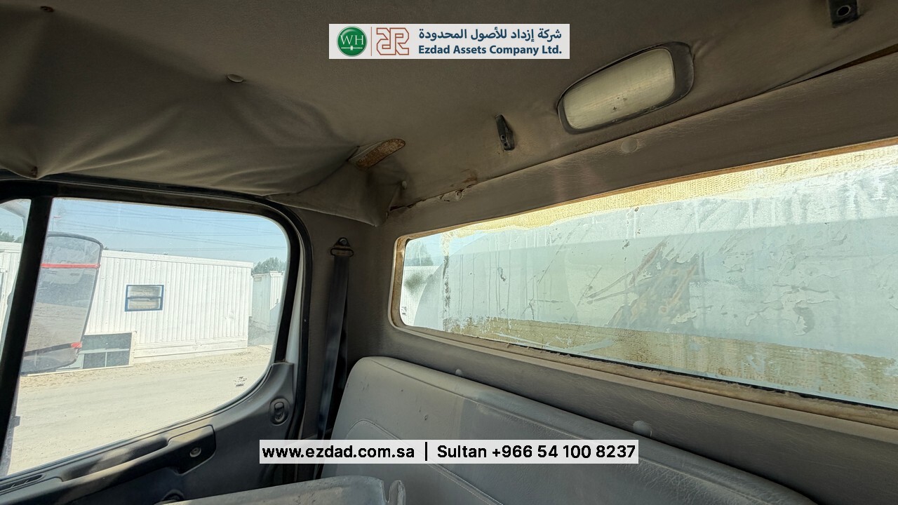2011 Freightliner Business Class M2-48754055