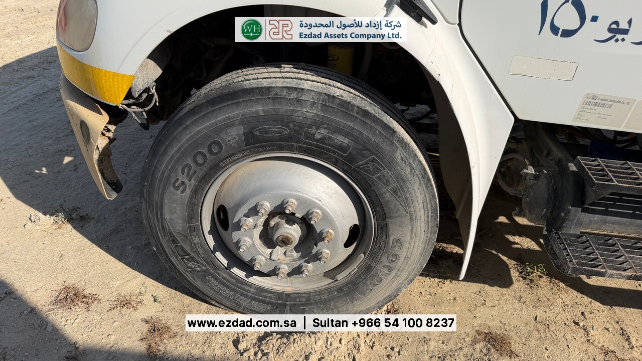 2011 Freightliner Business Class M2-48754062