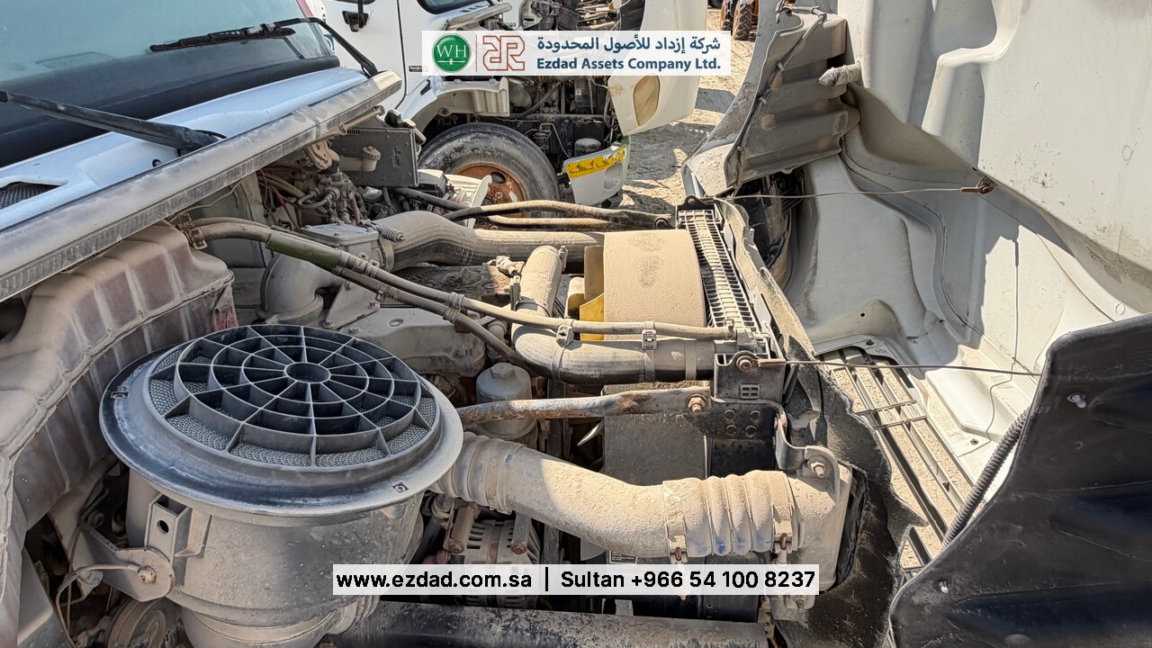2011 Freightliner Business Class M2-48754067